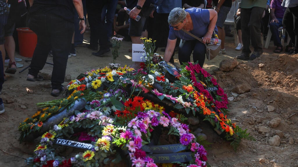 Funeral of Yagev Buchshtab (Photo: Florion Goga / Reuters) הלוויתו של יגב בוכשטב ז"ל