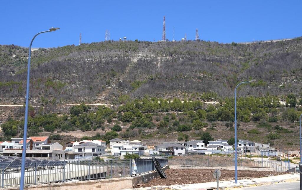 שתי אצבעות מלבנון. מבט משלומי על הגבול (צילום: אפי שריר) יישוב שלומי