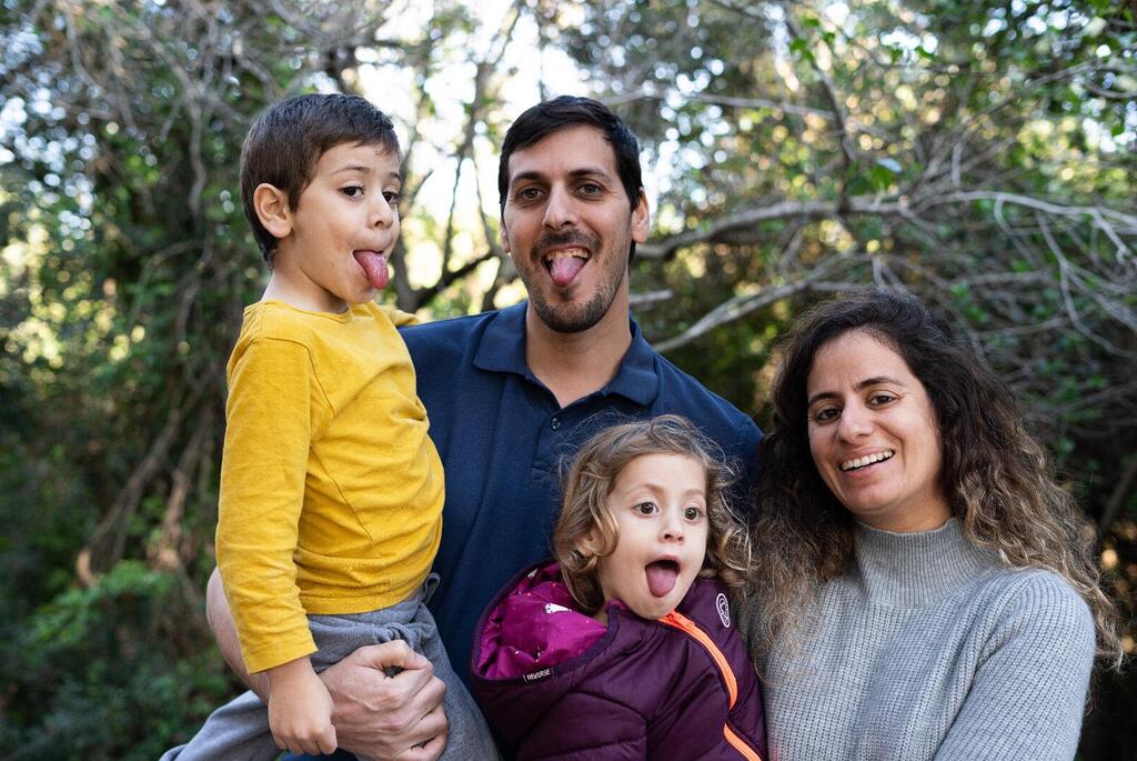 ''ראינו שזה עובד לנו אז החלטנו להמשיך עם זה''. משפחת פימה (צילום: מתוך האלבום משפחתי) משפחת פימה