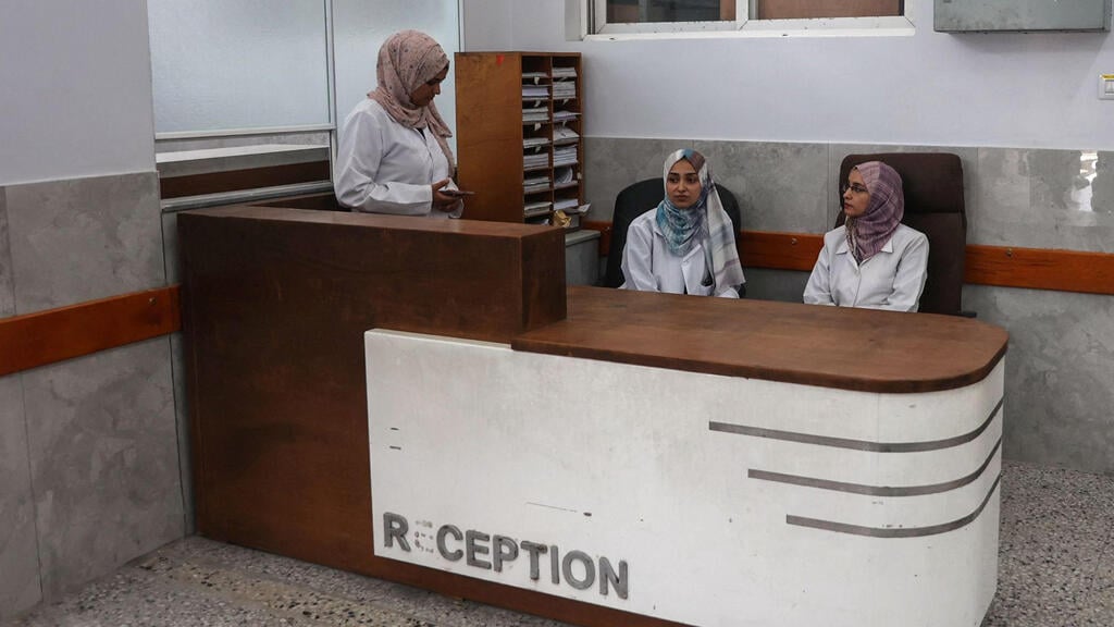 בית החולים שיפא בעזה (צילום: Omar AL-QATTAA/AFP) בית חולים שיפא עזה
