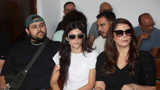 נועה גולדנברג מגיעה להגשת כתב האישום נגדה בשלום תל אביב