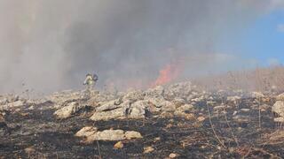 שריפות בקיבוץ עמיעד בעקבות נפילות רקטות שנורו מלבנון