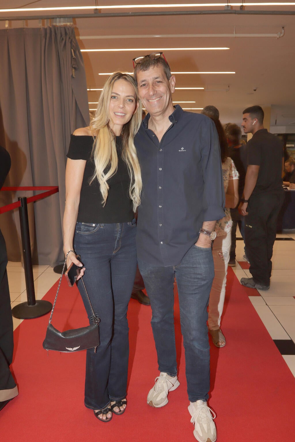 נשואים טריים. יואב לימור וקרן מצקין (צילום: ענת מוסברג) פרימיירת הסרט קרוב אלי