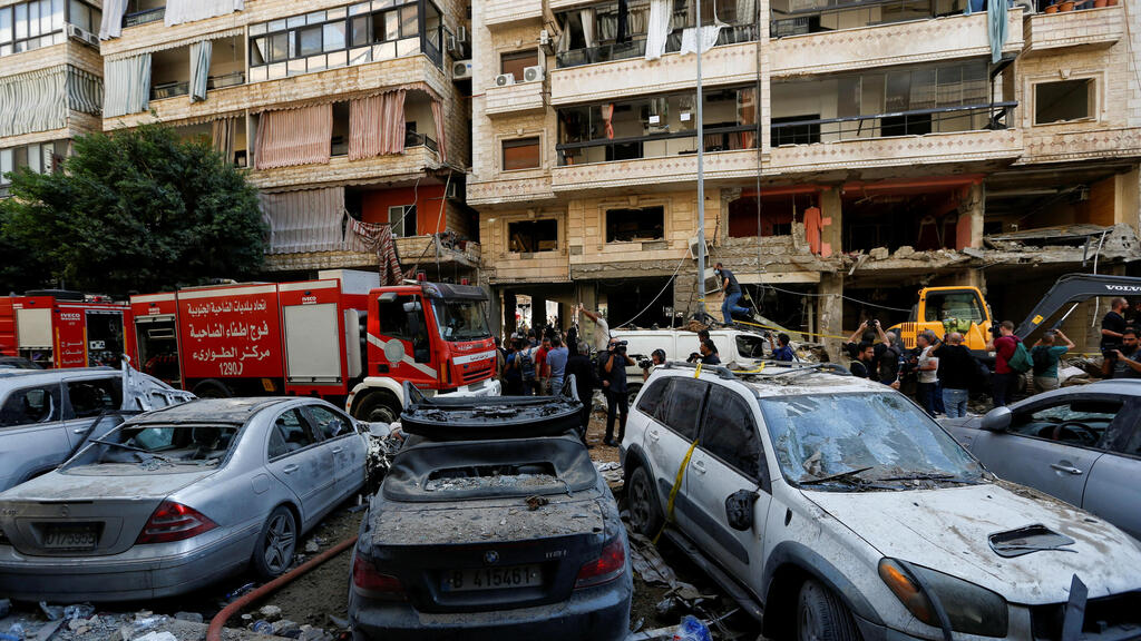 ההרס בדאחייה בביירות אחרי תקיפת צה"ל שבה חוסל איברהים עקיל (צילום: REUTERS/Amr Abdallah Dalsh) זירת התקיפה של צה"ל בביירות