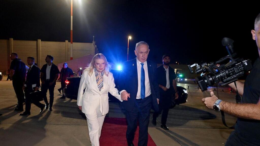 ראש הממשלה ורעייתו לפני ההמראה לארה"ב (צילום: אבי אוחיון/לע"מ) נתניהו ממריא לארה"ב