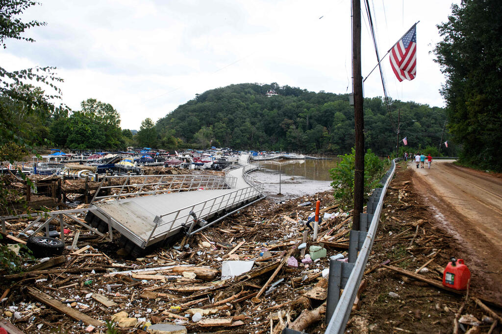 צילום: Melissa Sue Gerrits / GETTY IMAGES NORTH AMERICA / AFP צ'ימני רוק צפון קרוליינה סופה סופת הוריקן הלין ארה"ב
