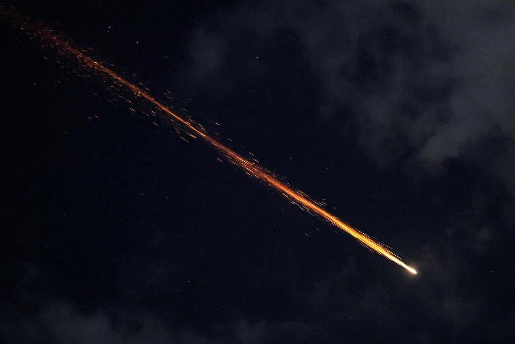 צילום: Ahmad GHARABLI / AFP טילים בשמי באקה אל גרביה