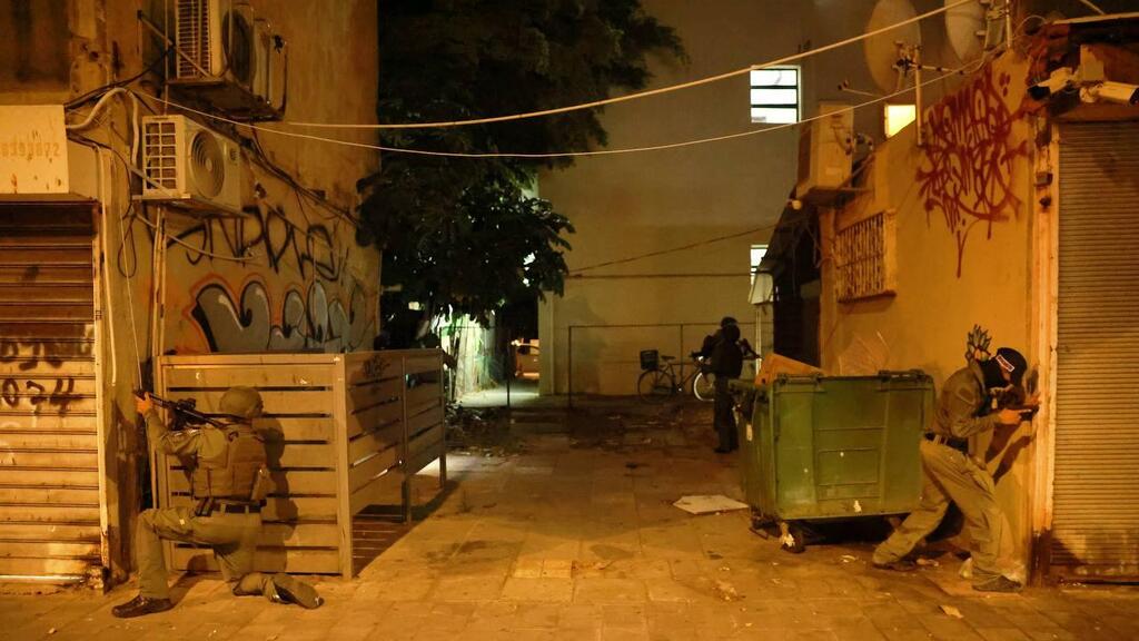 צילום: טל שחר זירת הפיגוע ברחוב ירושלים ביפו