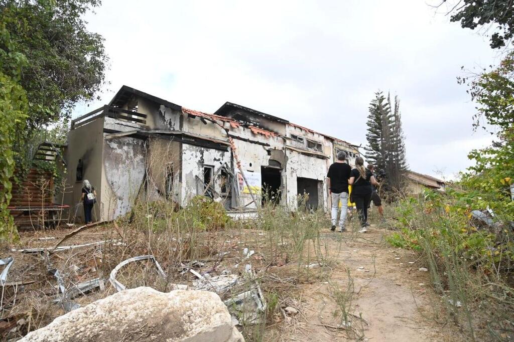 קיבוץ בארי ביום הזיכרון לטבח ה-7.10 (צילום: הרצל יוסף) קיבוץ בארי ביום הזיכרון לטבח ה-7.10