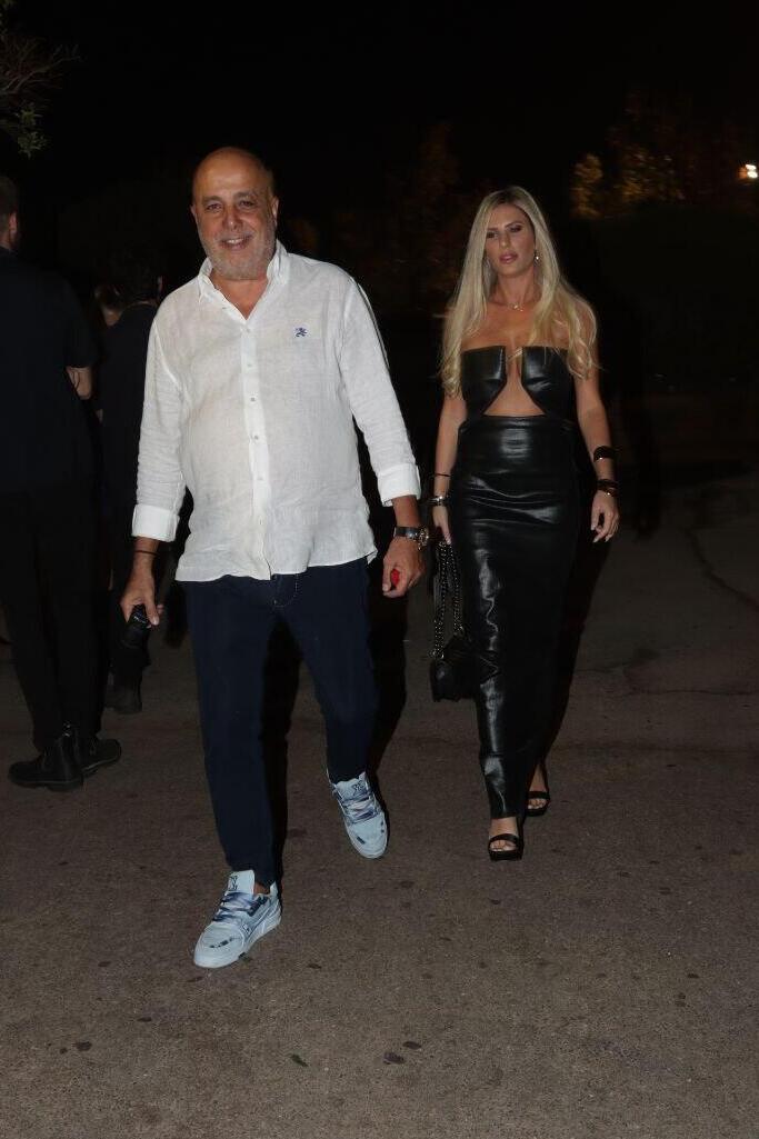 הבאתם צ'ק או מזומן? עמוס לוזון ובת הזוג (צילום: ענת מוסברג) חתונה אן זיוי עמוס לוזון