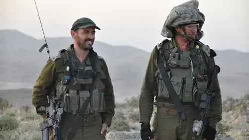 משמאל, רן כנען