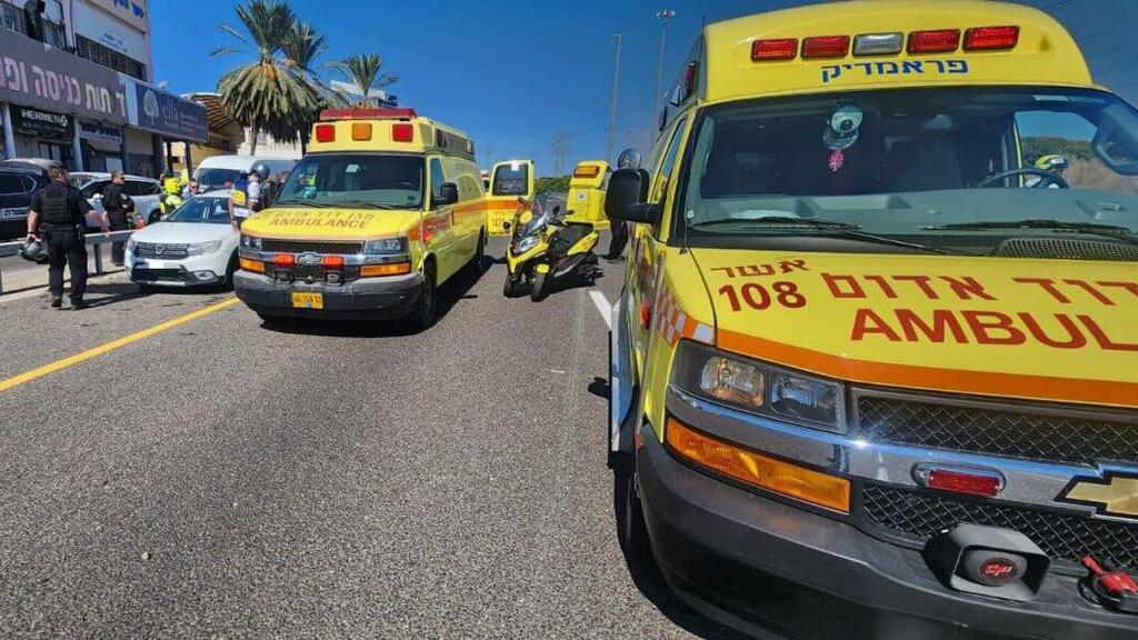 Aftermath of deadly rocket attack near Acre (Photo: MDA) תיעוד מזירת הנפילה בעכו