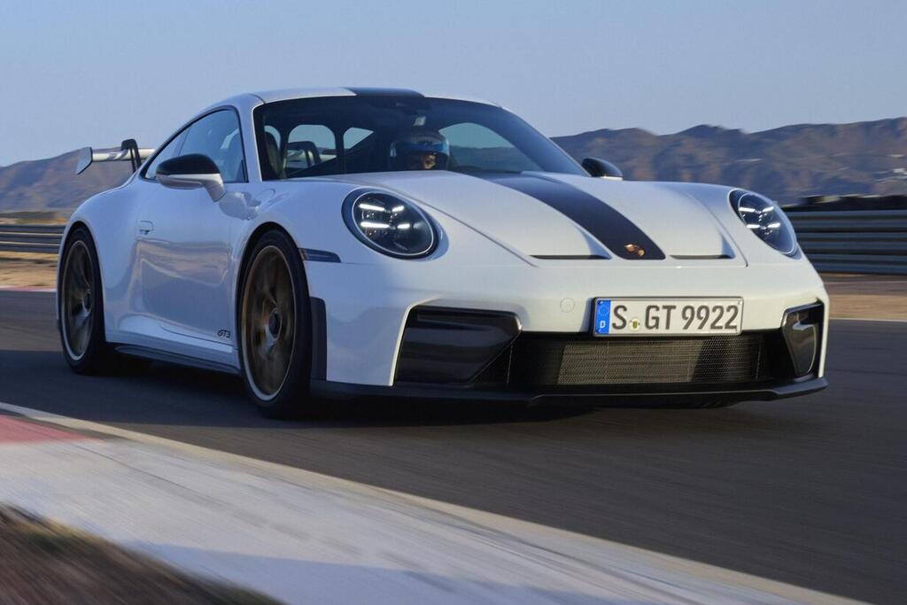 ללא תוספת כוח: פורשה מעדכנת 911 GT3