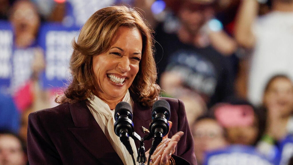 Harris in Houston rally (Photo: REUTERS/Marco Bello) קמלה האריס עצרת בחירות טקסס יוסטון ארה"ב