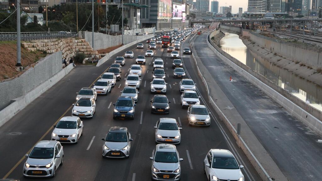 פקק באיילון. "יש אצלנו נתונים שלא תראה בגוגל מפות" (צילום: דנה קופל) פקק תנועה בישראל