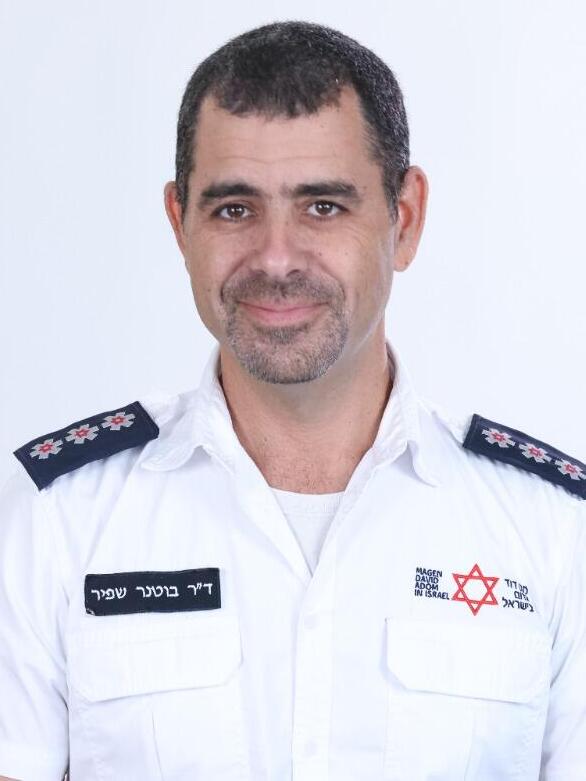ד"ר שפיר בוטנר, מנהל בית הספר לפראמדיקים, מד"א