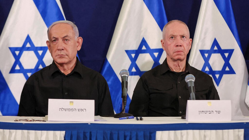 Benjamin Netanyahu, Yoav Gallant (Photo: Abir Sultan/ Reuters) ראש הממשלה בנימין נתניהו ושר הביטחון יואב גלנט