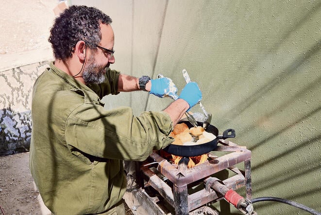 בן-טובים בפעולה. "יש קצת ירידת מתח מבצעי" (צילום: יואב זיתון) yk14142409