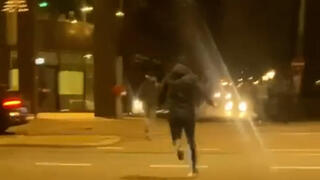 בחור ערבי תיעד את עצמו תוקף ישראלי בחור ערבי תיעד את עצמו תוקף ישראל