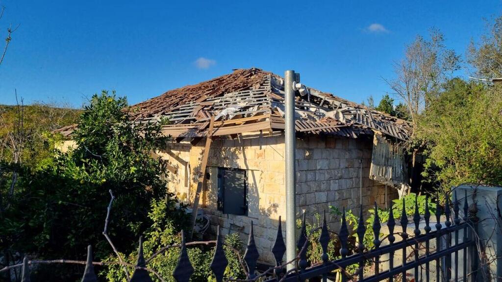 הבית שנפגע (צילום: ביטחון המועצה האזורית מעלה יוסף) פגיעה בשומרה