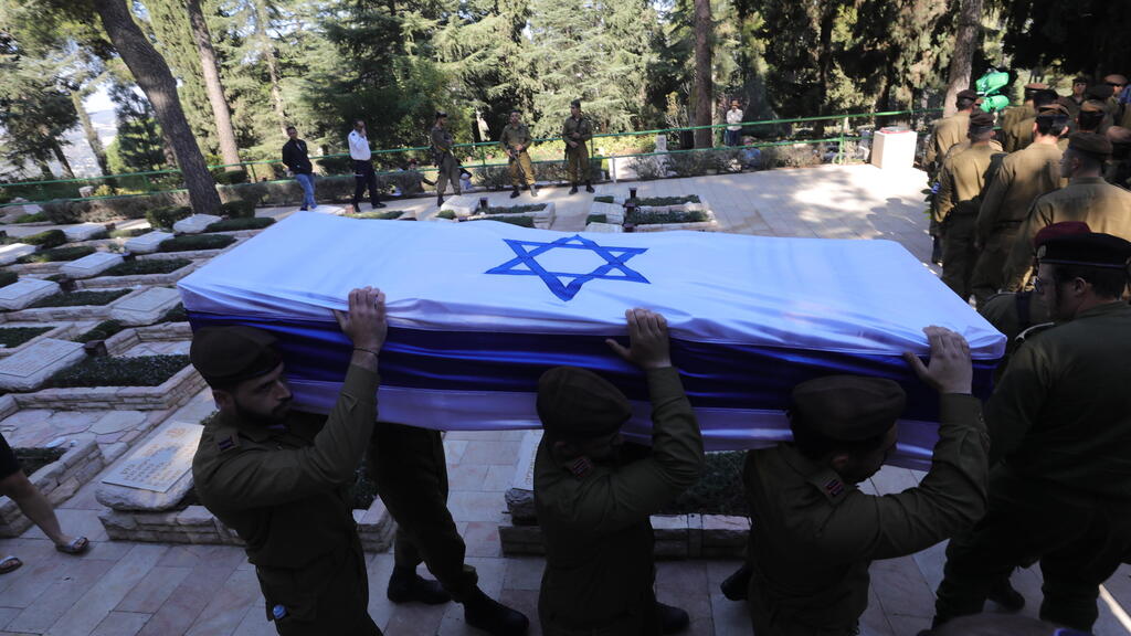 ההלוויה בהר הרצל (צילום: גיל יוחנן) הלווייתו של סגן עברי דיקשטיין ז"ל