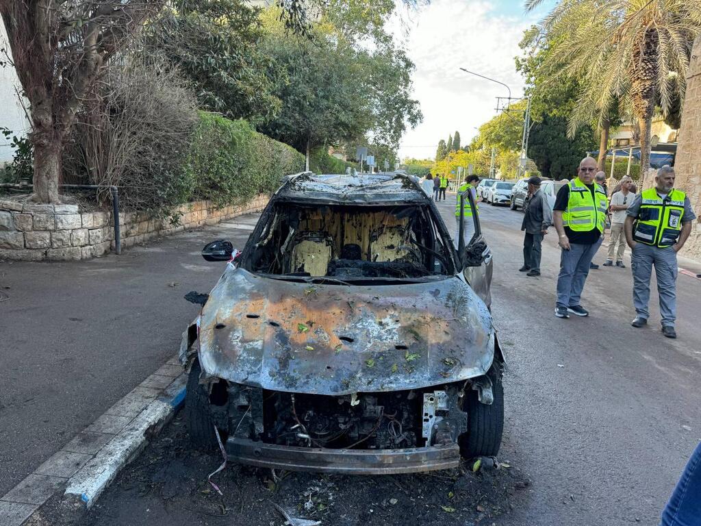 צילום: איתן גליקמן נזקי הפגיעה הישירה באזור בית הכנסת 'אבות ובנים' בחיפה