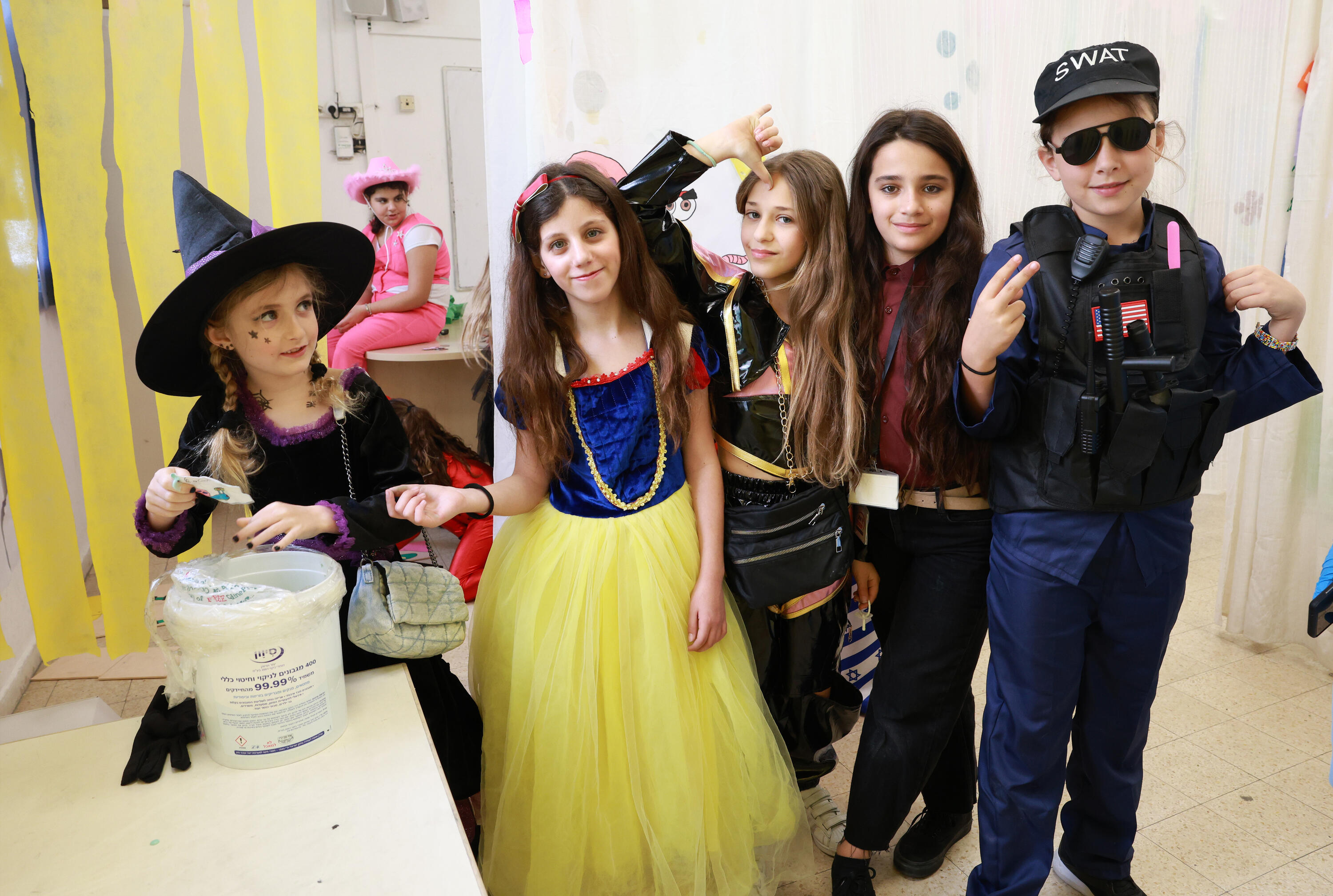 Wartime Purim: In Israel, Sales of IDF Soldier Costumes for Kids Are  Surging - Israel News 