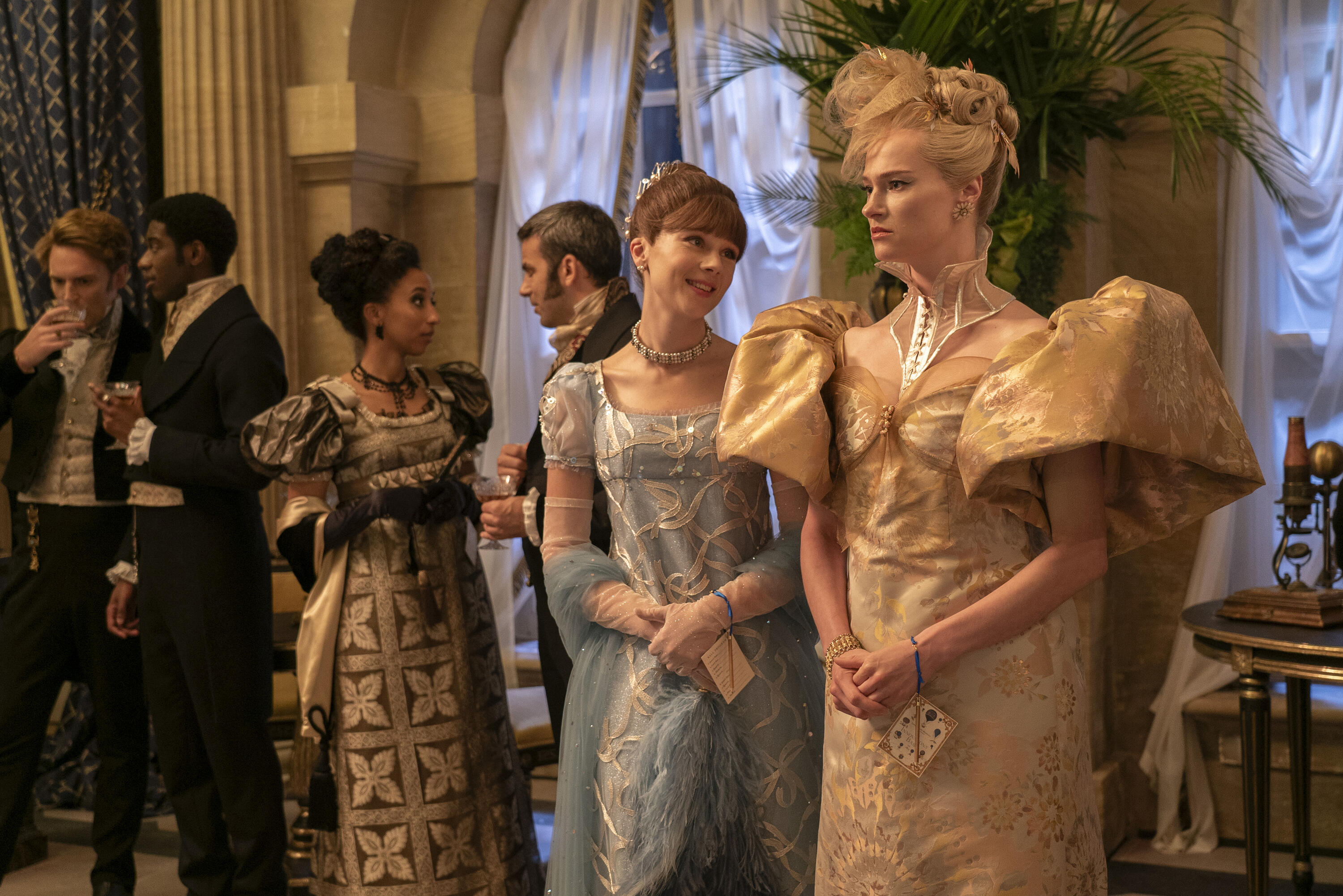 Bridgerton casts fashion for its 3rd season with an incredible  transformation