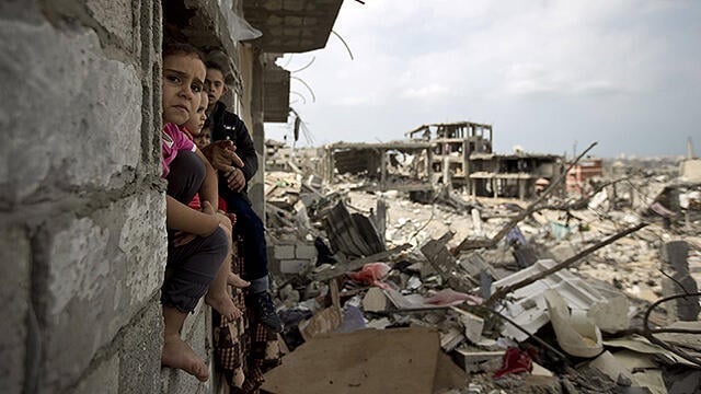 Destruction in Gaza after Operation Protective Edge. (Photo: AFP) (צילום: AFP ) Destruction in Gaza after Operation Protective Edge. (Photo: AFP)