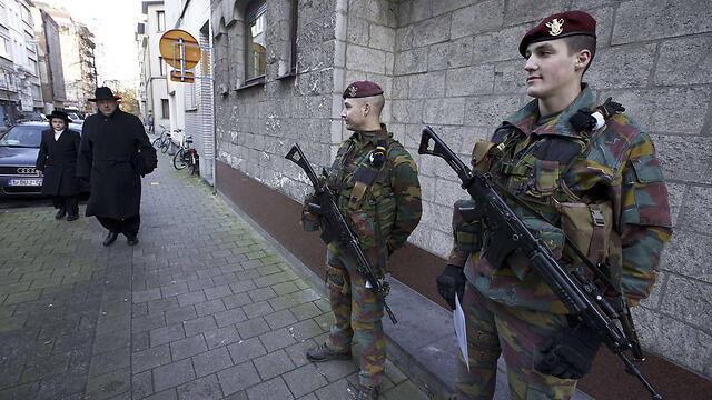 Belgium deploys army to guard Jewish neighborhoods