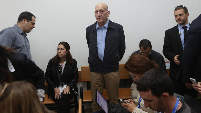 Ehud Olmert in court Monday (Photo: Gil Yohanan) (צילום: גיל יוחנן) Ehud Olmert in court Monday (Photo: Gil Yohanan)