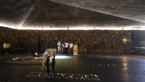 ישראל מתייחדת עם זכר ששת המיליונים: ב-10:00 - צפירה בת שתי דקות