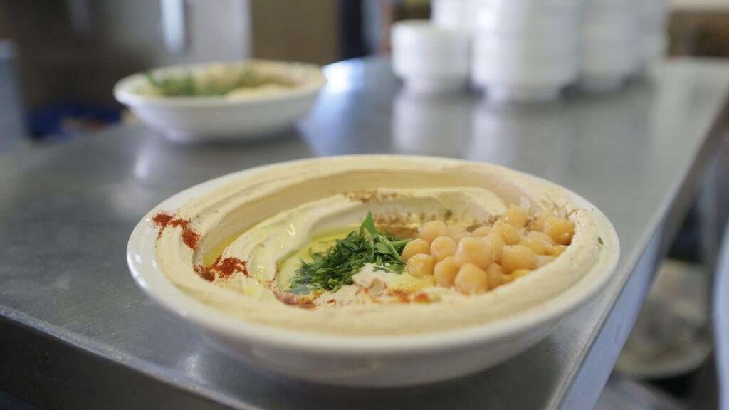 התגשמות כל הפנטזיות במשלוח אחד (צילום: ירון ברנר) התגשמות כל הפנטזיות במשלוח אחד