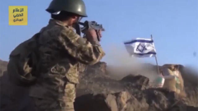 Houthi rebels showing off their marksmanshipnullnull Houthi rebels showing off their marksmanship