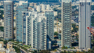Powerful grenade blast rocks Tel Aviv luxury tower