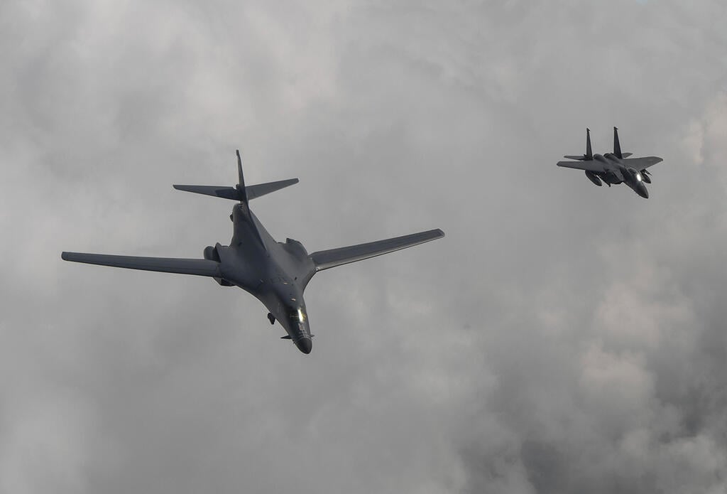 B-1B Lancer bombers (Photo: AP) B-1B Lancer bombers