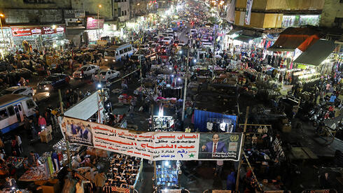 ממסעדות ועד הפסטה בסופרים: כך משתלט הצבא המצרי על כלכלת המדינה