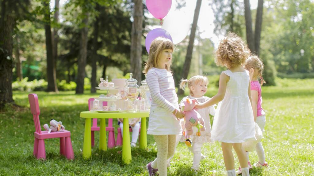 Playing in the park; schedule in two weeks? (Photo: Shutterstock) יום הולדת בפארק