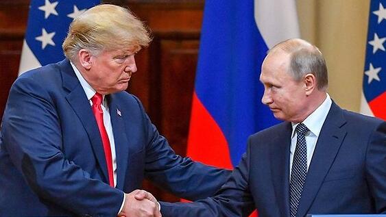 ולדימיר פוטין ודונלד טראמפ מסיבת עיתונאים