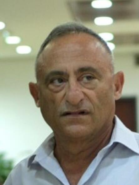 שמעון שיפר