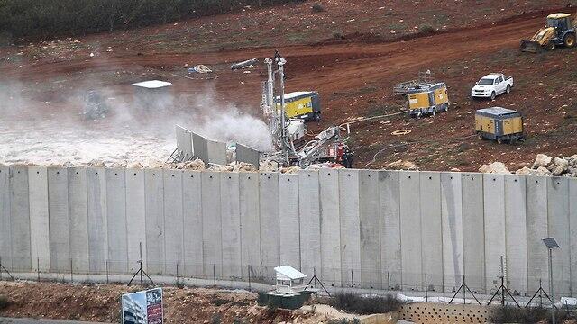 IDF forces begin Operation Northern Shield (צילום: AP) IDF forces begin Operation Northern Shield