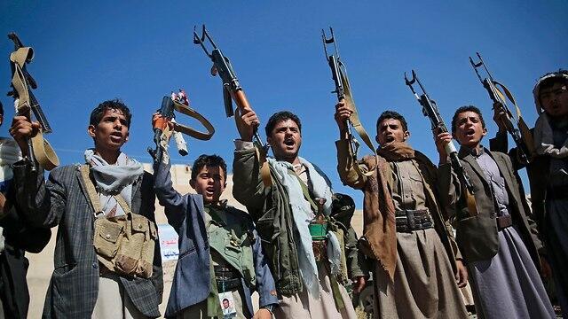 Houthis in Yemen (Photo: AP) Houthis in Yemen