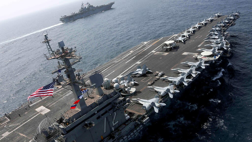 The aircraft carrier Abraham Lincoln (Photo: Reuters) נושאת מטוסים אברהם לינקולן
