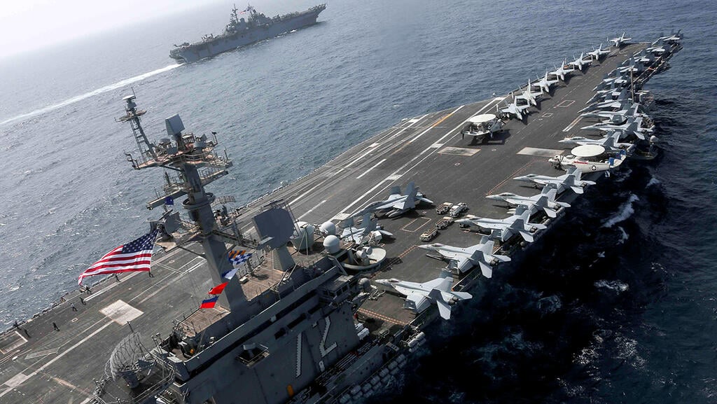 The aircraft carrier USS Abraham Lincoln (Photo: Reuters) נושאת מטוסים אברהם לינקולן
