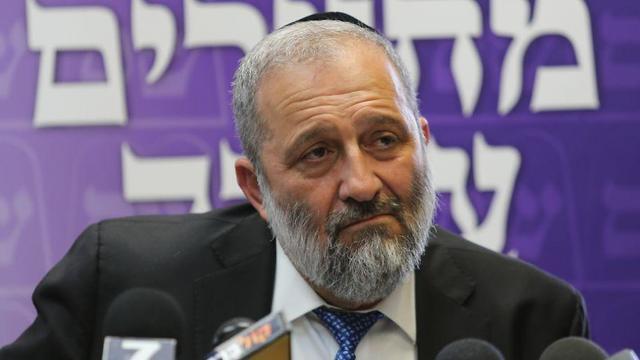 Глава ШАС: лишение льгот ортодоксов-уклонистов – удар по безопасности и экономике