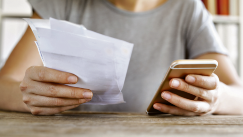 Задолжали компании сотовой связи? Так долг вырастает до сотен шекелей