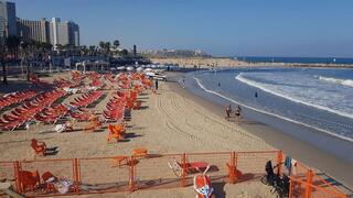 סריקות אחר צעיר שנעדר בחוף הדולפינריום