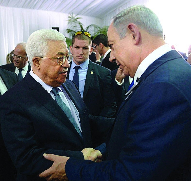 בנימין נתניהו נפגש עם אבו מאזן בהלוויתו של שמעון פרס ז"ל