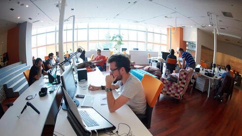 Average high-tech salary in Israel hits record $13,310 in March