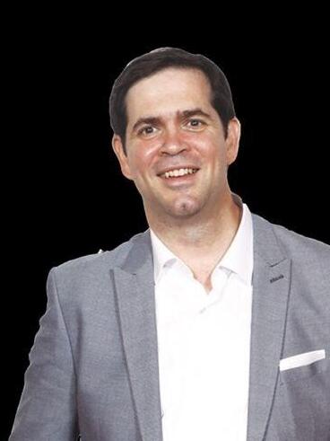 עו"ד צביקה גלזר